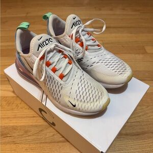Women’s Nike Air Max 270